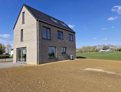                                         Woning te koop in Vedrin, € 511.000

