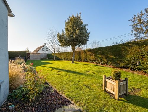                                         Woning te koop in Nederzwalm-Hermelgem, € 382.000

