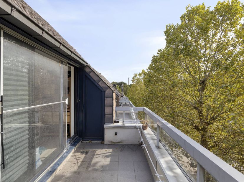 Appartement te koop in Avenue des Pagodes 11 bus 4B,
                    1020 Laken