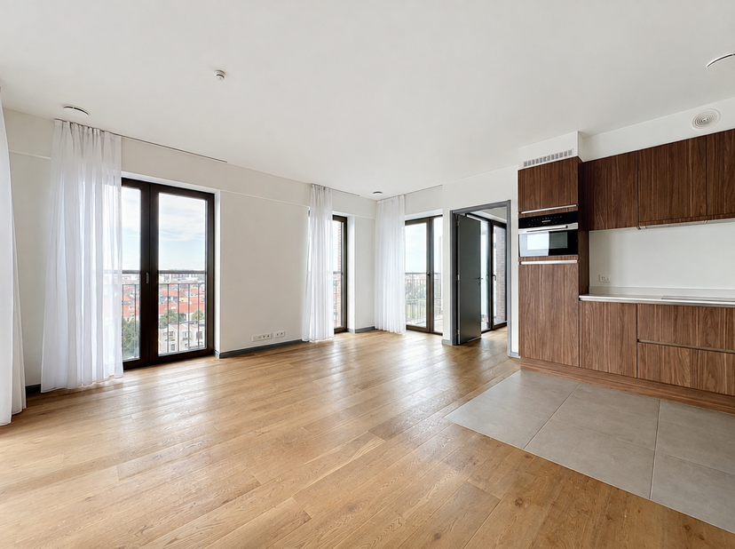 Tel : 0456 12 69 37 / E-mail : kilian.f@weinvest.be<br />
We Invest vous propose en exclusivité un magnifique appartement situé dans le bâtiment Brook