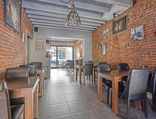                                         Gemengd gebruik te koop in Groot-Bijgaarden, € 475.000
