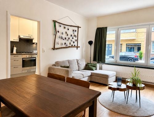                                         Gelijkvloers app. te huur in Gent, € 975
