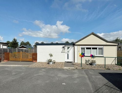                                         Vakantiewoning te koop in Oostduinkerke, € 195.000
