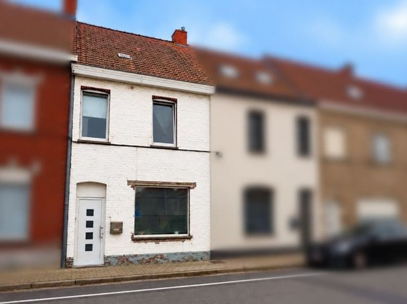Huis te koop in Waregemstraat 74,
                    8540 Deerlijk