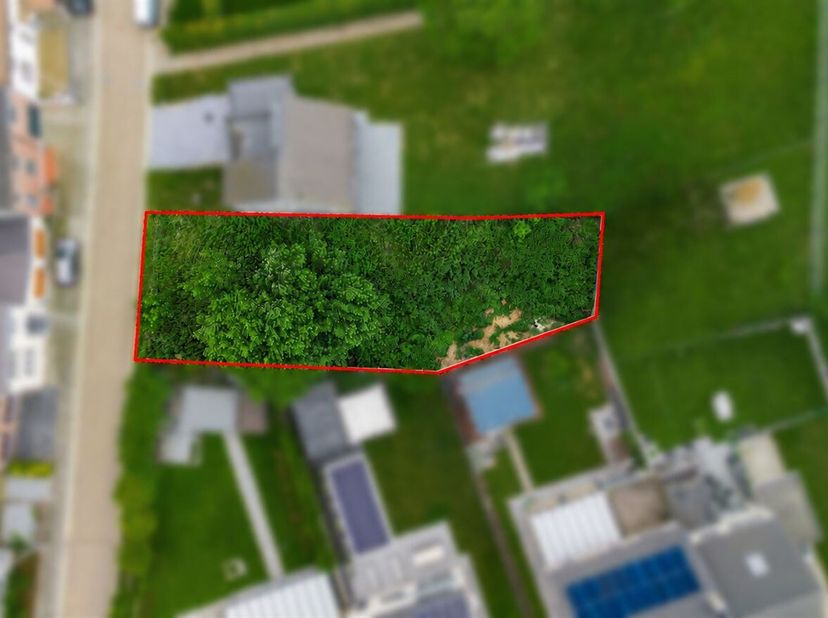 Terrain à bâtir situé au calme pour un projet de construction de maisons jumelées à Gingelom<br />
Ce terrain à bâtir pour une construction jumelée es