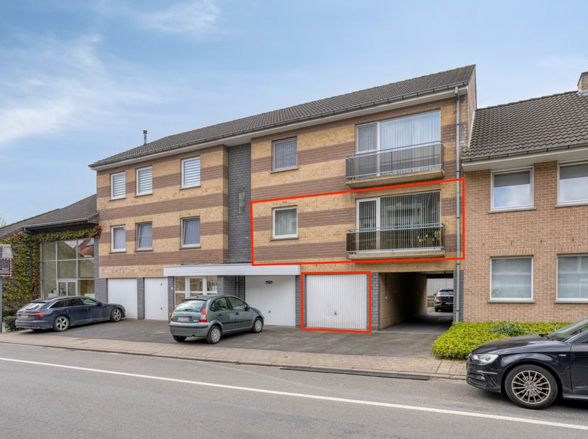 Een 2-slaapkamerappartement met lift, terras en garage ....<br />
Voor dit appartment zijn we specifiek op zoek naar een investeerder zodat de huidige