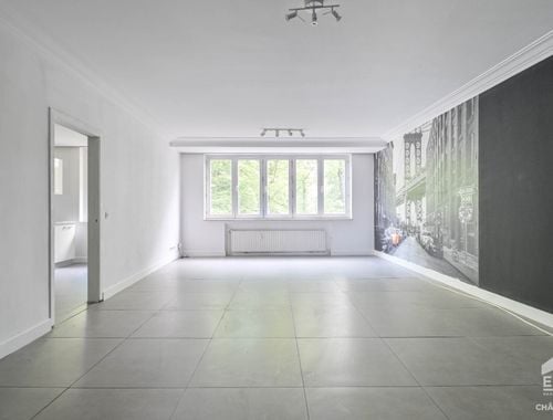                                         Appartement te koop in Koekelberg, € 260.000
