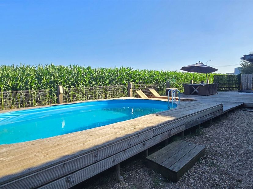 Propriété exceptionnelle avec de nombreuses possibilités.<br />
Ancienne "Gentleman's Farm" avec terrain.<br />
Cette propriété exceptionnelle a été