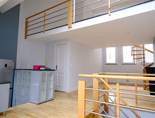                                         Duplex te huur in Brussel, € 1.400
