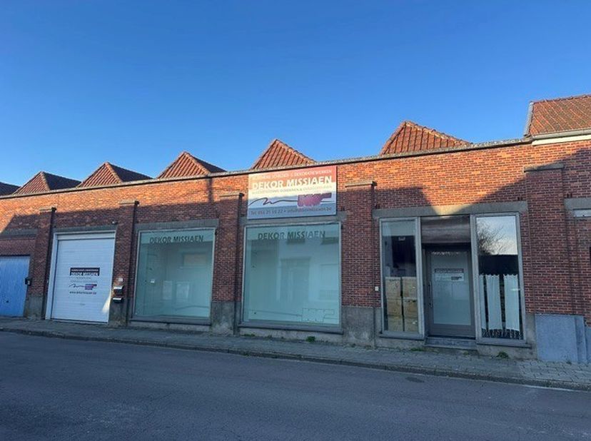 Bedrijfsvastgoed te koop in ,
                    8510 Marke