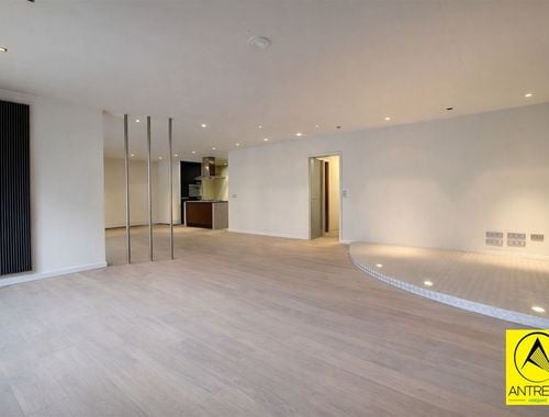                                         Appartement te koop in Lint, € 295.000
