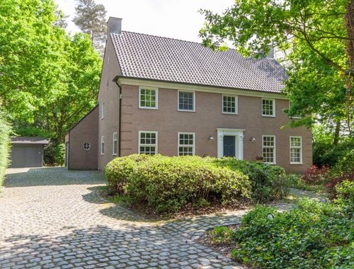                                         Villa à louer à Zandhoven, € 2.450
