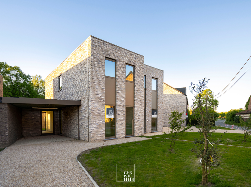 Maison à vendre
                    à 3740 Eigenbilzen