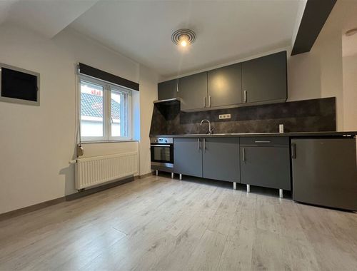                                         Appartement à louer à Tournai, € 630
