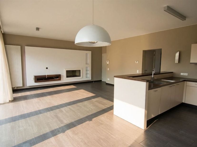 Appartement te huur in Kloosterbempden 14  bus 18,
                    3680 Maaseik
