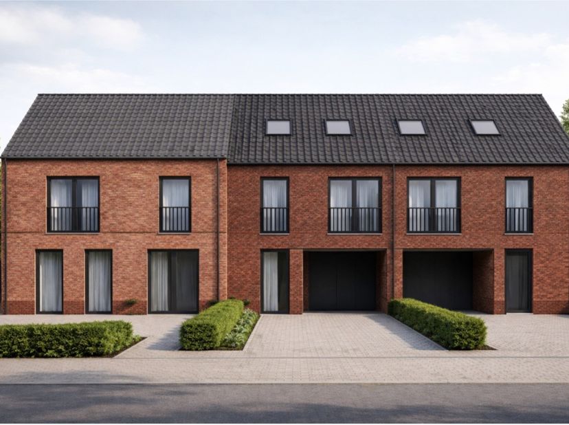 Ruim Nieuwbouwwoning met carport en fietsenberging !&amp;nbsp;<br />
<br />
Indeling : Inkomhal , apart toilet , woonkamer met open keuken , berging .<br
