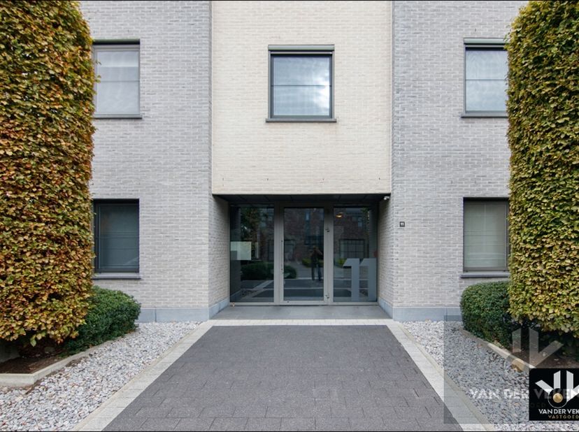 Investeringsappartement met lange termijnhuuropbrengsten!&amp;nbsp;<br />
<br />
Huidige eigenaars (zonder kinderen) wensen hun appartement te verkopen en