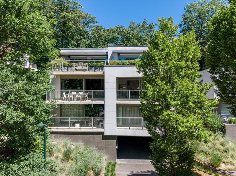 Appartement te koop in ,
                    1180 Ukkel