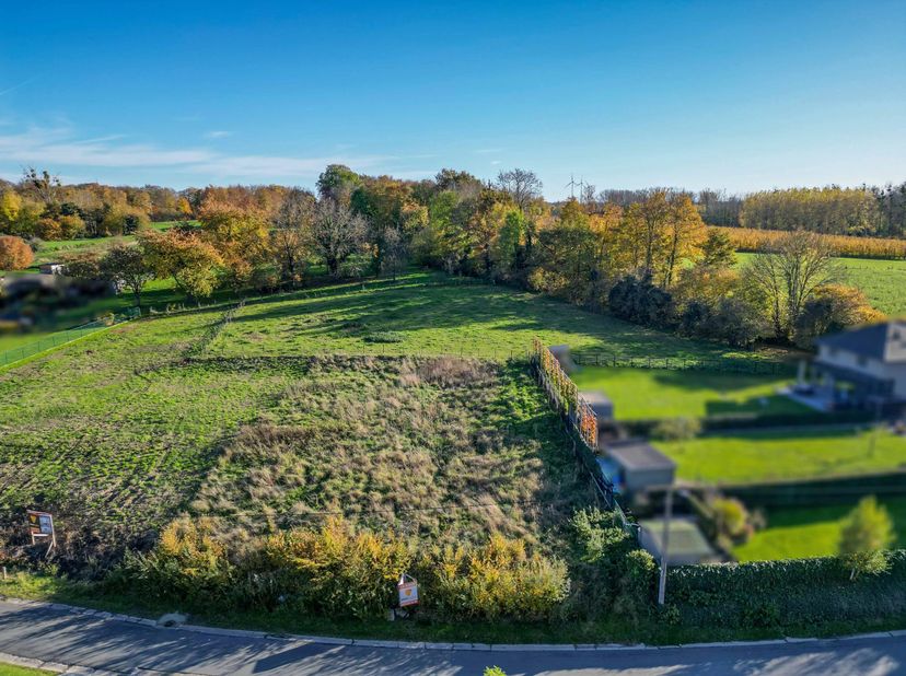 A vendre : Terrain à bâtir jumelé situé en milieu rural à Kiezelstraat, 3730 Hoeselt<br />
Découvrez ce terrain à bâtir jumelé de 4a62ca dans la paisi