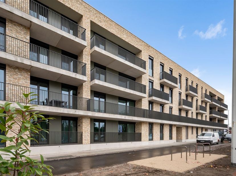 Openhuizendag op zaterdag 13 juni van 09u30 - 10u30<br />
Op zoek naar een modern en comfortabel appartement op een levendige locatie? Dit prachtige n