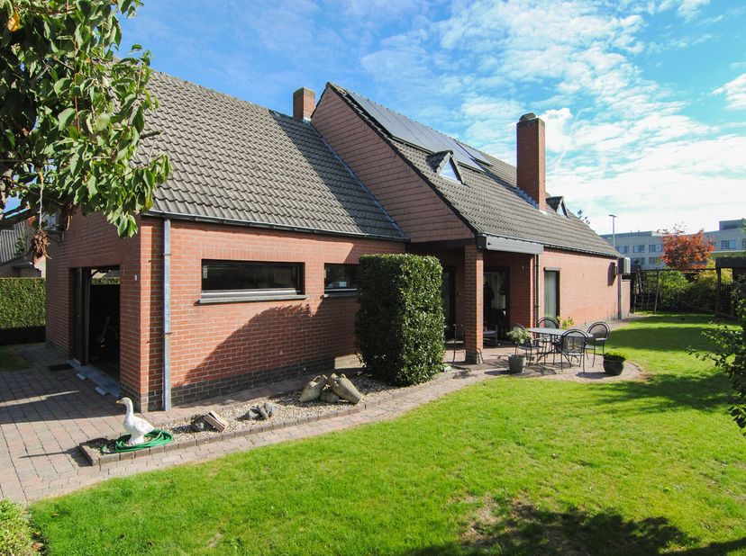 Maison à vendre à Esdoornlaan 1,
                    8210 Zedelgem