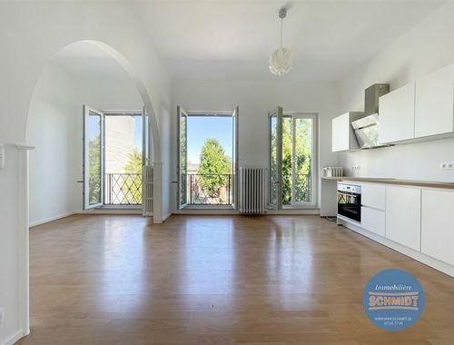                                         Appartement te huur in Elsene, € 1.250
