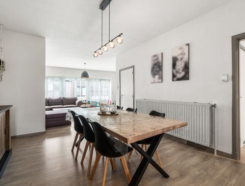                                         Woning te koop in Eeklo, € 349.000
