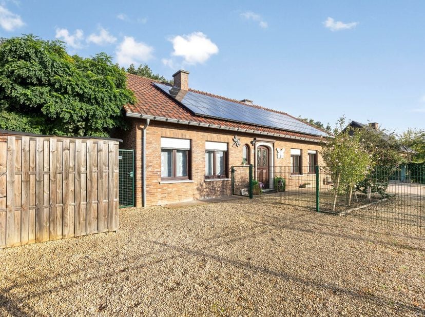 Huis te koop in Bieweg 5,
                    3582 Koersel