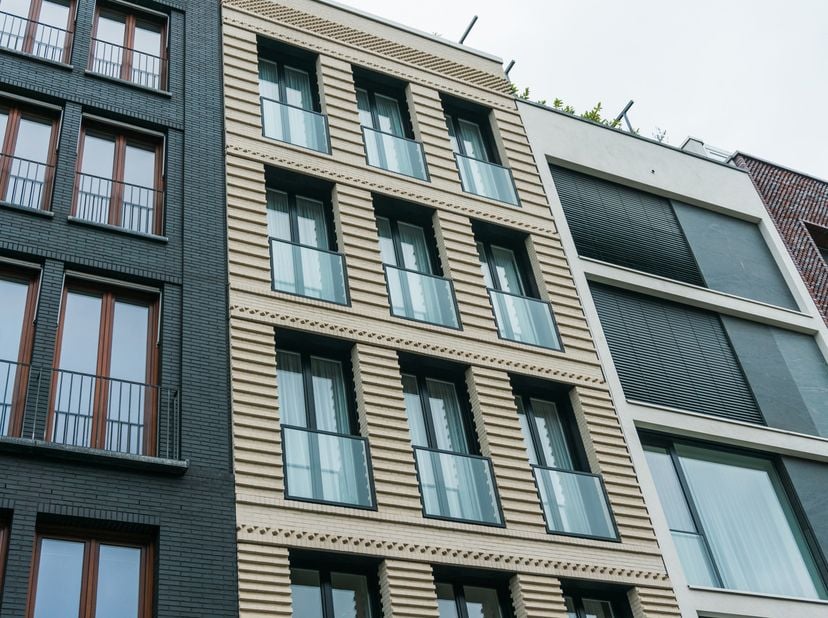 ANDERLECHT (avenue Poincaré) : Projet de rénovation/construction de logements (#2X+5_SOCL_BRU)<br />
• État actuel : 2 immeubles rez+3 étages et cour