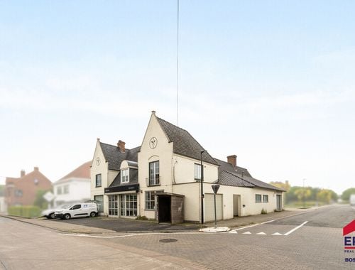                                         Handelspand met woonst te koop in Waregem, € 465.000
