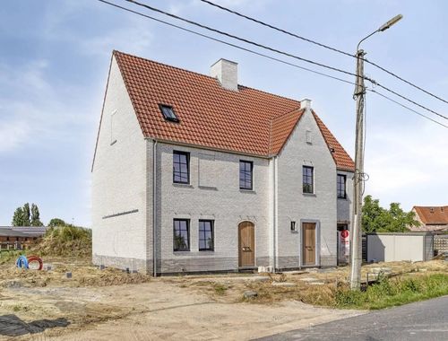                                         Woning te koop in Avelgem, € 429.900
