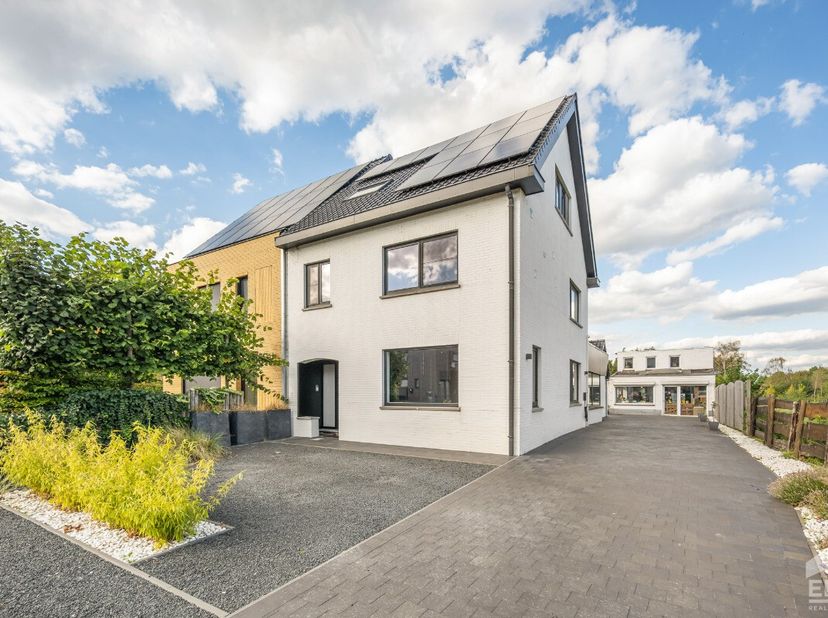 Huis te koop in Bosstraat 238,
                    3500 Hasselt