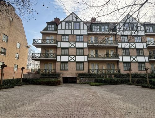                                         Appartement à louer à Brasschaat, € 1.800

