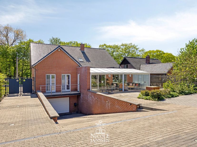 Maison à vendre
                    à 3530 Helchteren