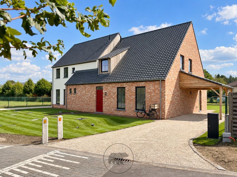 Huis te huur in Heidestraat 70,
                    9070 Heusden
