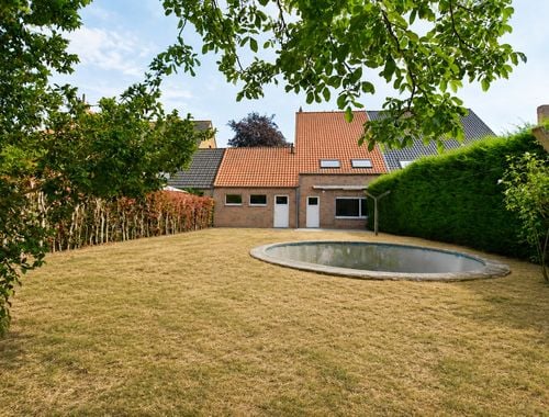                                         Woning te koop in Assebroek, € 484.000
