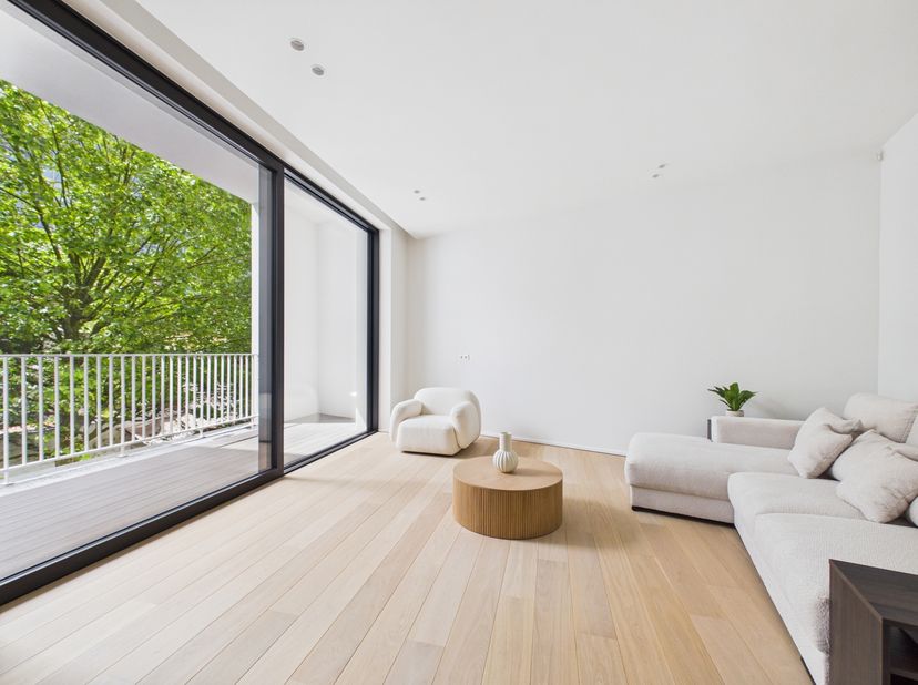 Bruxelles - Botanique CP1210 | Appartement 3 chambres de caractère au sein d’un Hôtel de Maître<br />
Nichée dans un élégant hôtel de maître entièreme