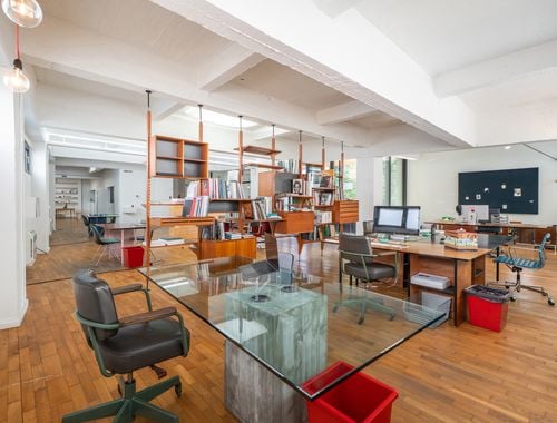                                         Bureaux à vendre à Saint-Gilles, € 2.525.000
