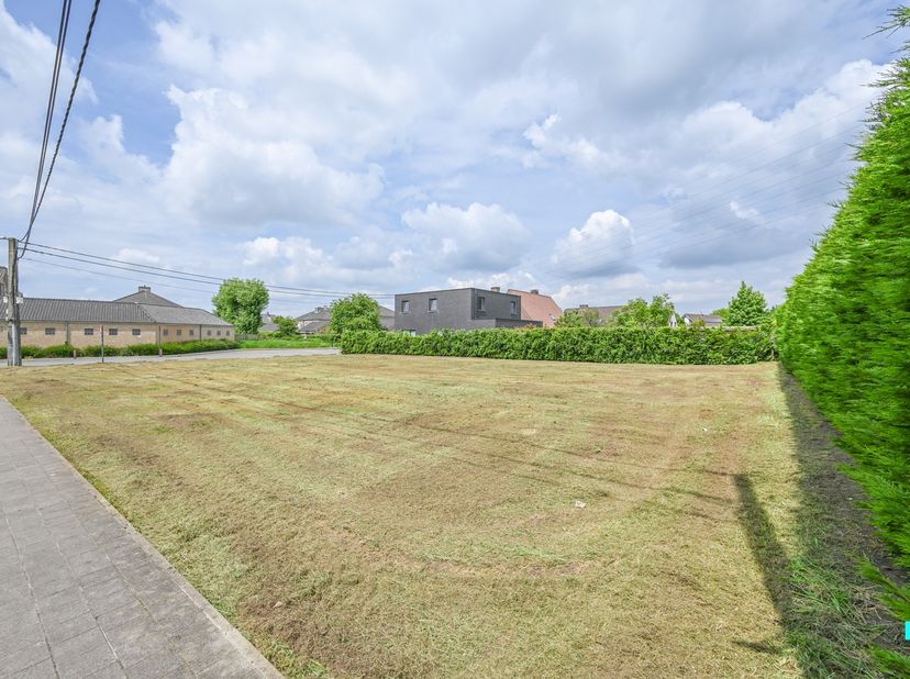Terrain à vendre
                    à 8790 Waregem