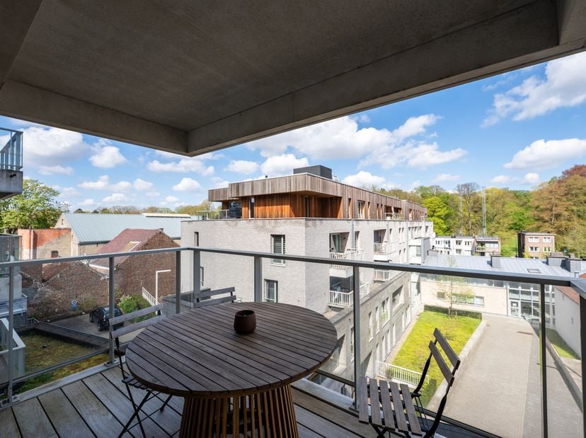 TERVUREN, ideaal gelegen in de Résidence Casalta, APPARTEMENT (1 slaapkamer/1 badkamer) van ±70 m² woonoppervlakte met terras (±5m²), kelder en parkee