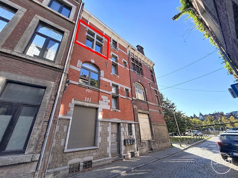 Appartement te huur in Rue Vivegnis 2 bus 21,
                    4000 Liège