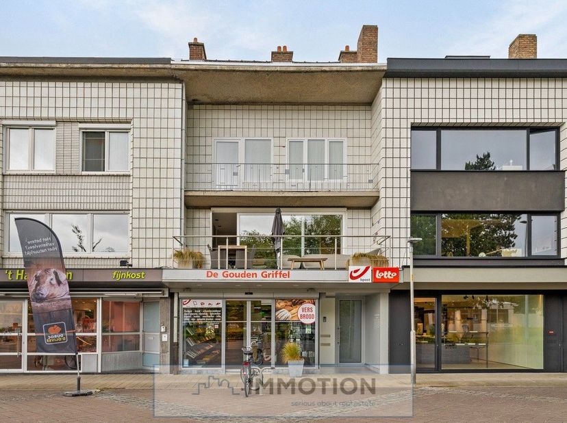 Bien professionnel à vendre
                    à 8500 Kortrijk