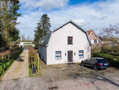                                        Kantoorruimte te huur in Sint-Martens-Latem, € 4.988
