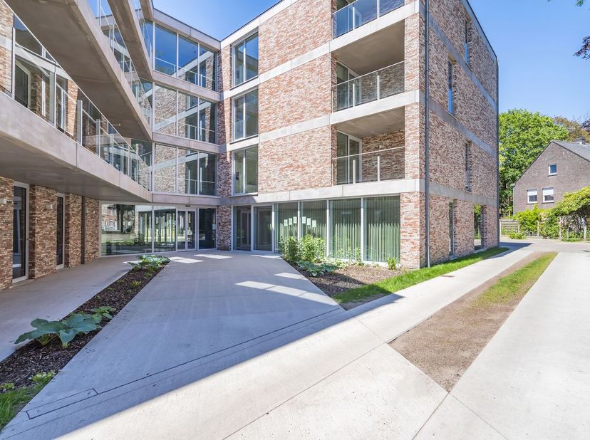 Appartement te koop in Tieltsesteenweg 75. bus 0205,
                    9900 Eeklo