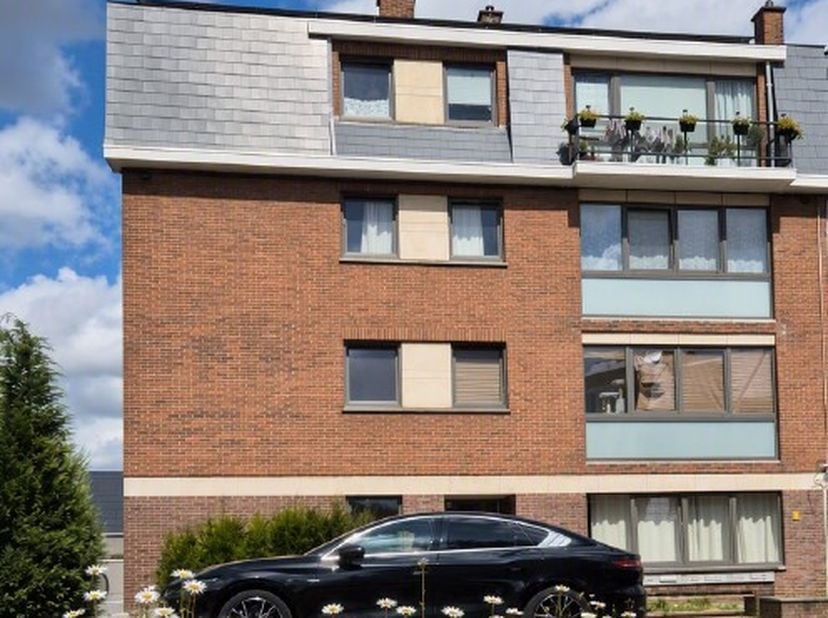 Twee tijdloze vernieuwbouwappartementen met private tuin, op toplocatie nabij station Leuven<br />
<br />
Deze 2 bijna identieke units aan een rustgev