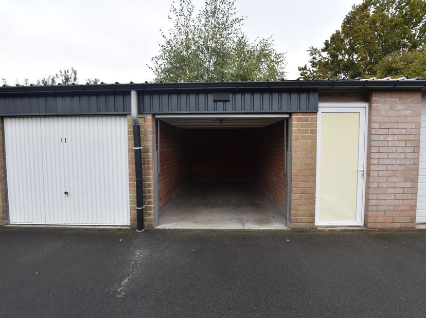Garage à louer à Daverlostraat 105 boîte box 12,
                    8310 Assebroek