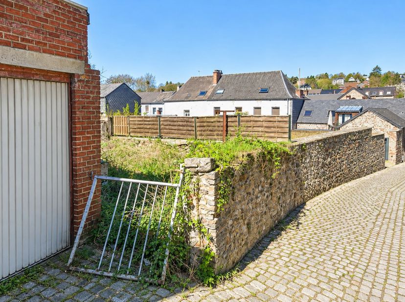 Grond te koop in Rue du Chauffour,
                    6530 Thuin