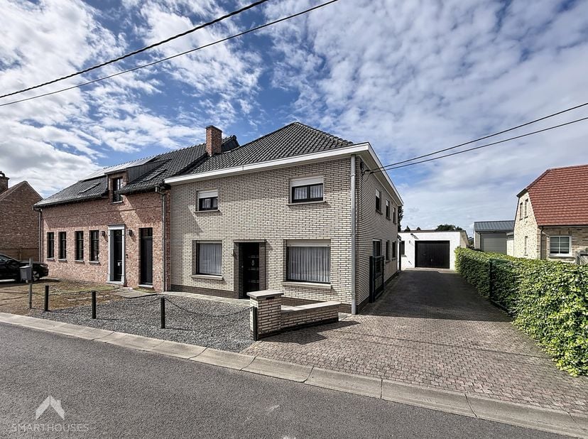 Huis te koop in Jagersstraat 21,
                    8790 Waregem