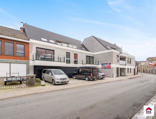                                         Garage à vendre à Ruiselede, € 15.000
