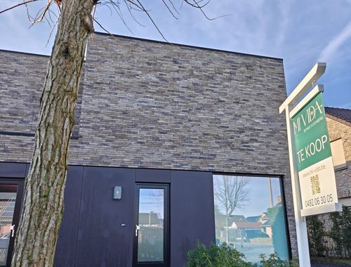                                         Maison à vendre à Opoeteren, € 448.500
